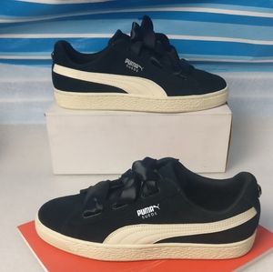 Puma Suede Heart Ribbon Satin Lace Trainers Black/White Womens 6.5us NEW